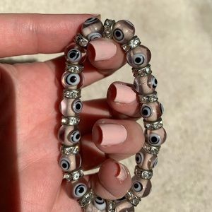Beaded "eye" bracelet